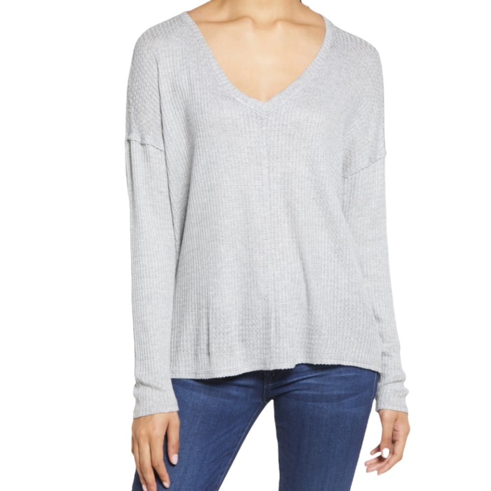 Gibson Look Silver Thermal V-Neck Long Sleeves Top Size Medium/Large NEW